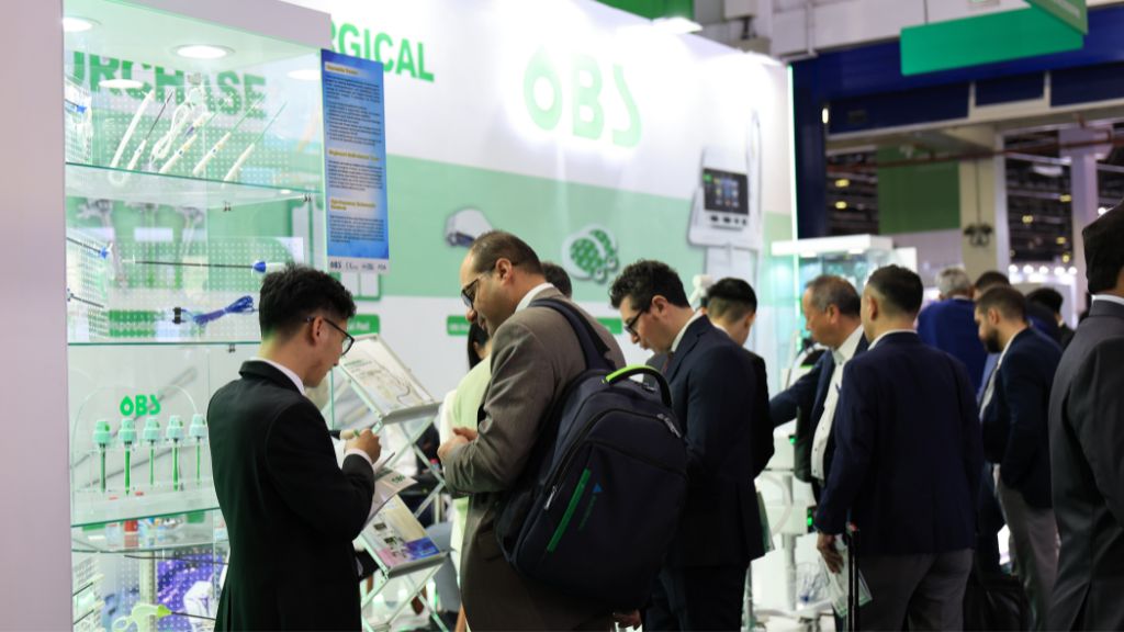 WHX Dubai 数字医疗与 AI 展区